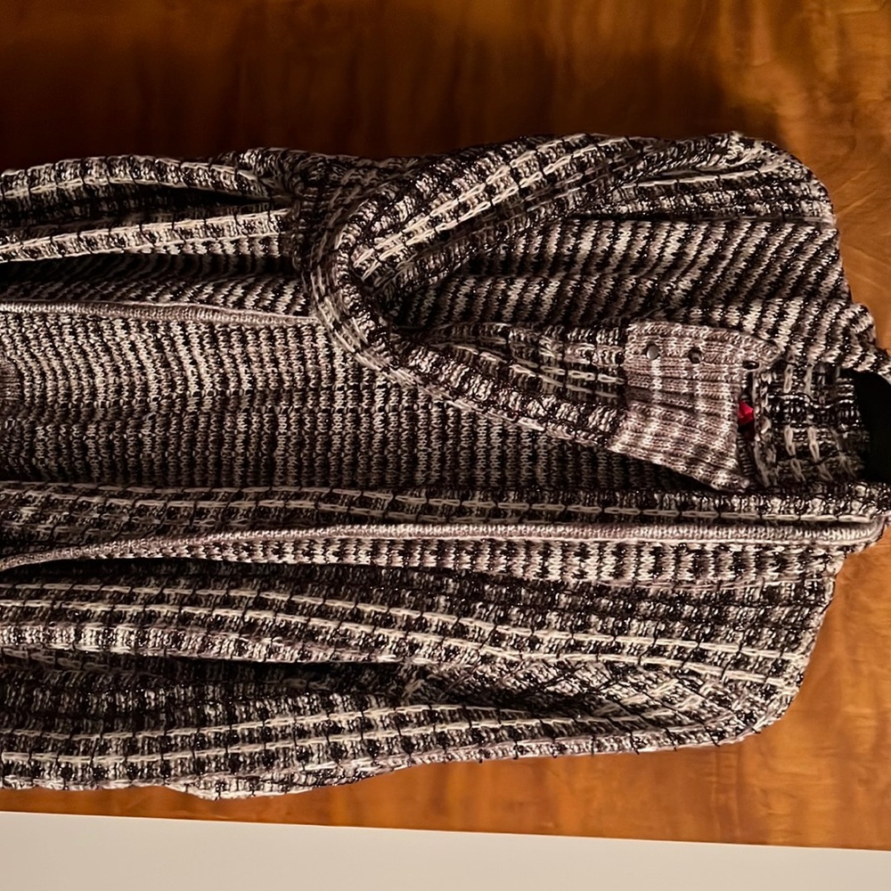 Cardigan sweater